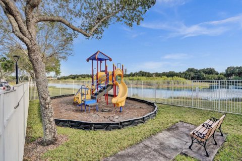 Condo in Miramar, Florida, 3 bedrooms  № 1475434 - photo 25