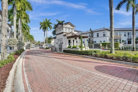 Condo in Miramar, Florida, 3 bedrooms  № 1475434 - photo 27