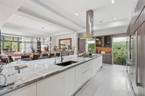 Casa en venta en Golden Beach, Florida, 6 dormitorios, 498.23 m2 № 2008324 - foto 13