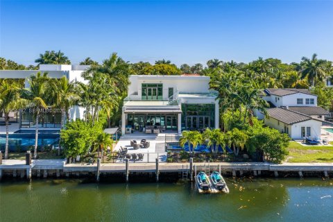 Casa en venta en Golden Beach, Florida, 6 dormitorios, 498.23 m2 № 2008324 - foto 6