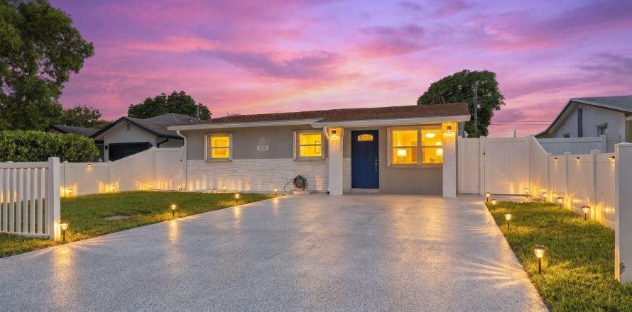 Villa ou maison à Delray Beach, Floride 3 chambres № 2176751