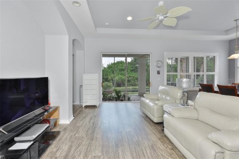 House in Sun City Center, Florida 2 bedrooms, 131.18 sq.m. № 2107874 - photo 2