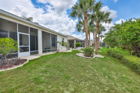 House in Sun City Center, Florida 2 bedrooms, 131.18 sq.m. № 2107874 - photo 25