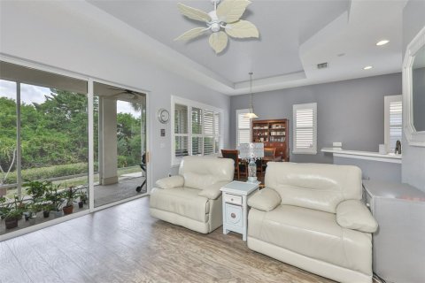 House in Sun City Center, Florida 2 bedrooms, 131.18 sq.m. № 2107874 - photo 14