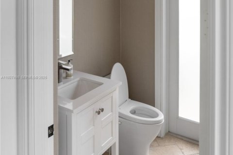 Купить виллу или дом в Лайтхаус-Пойнт, Флорида 5 спален, 503.07м2, № 1986291 - фото 26