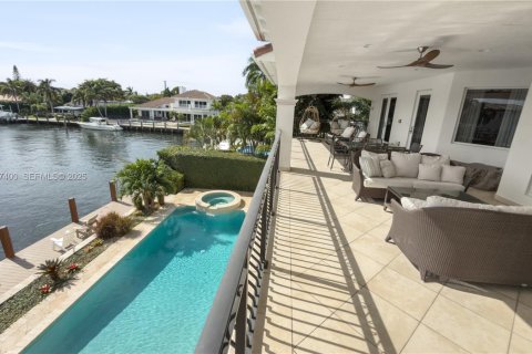 Купить виллу или дом в Лайтхаус-Пойнт, Флорида 5 спален, 503.07м2, № 1986291 - фото 30