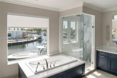 Купить виллу или дом в Лайтхаус-Пойнт, Флорида 5 спален, 503.07м2, № 1986291 - фото 16