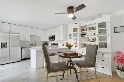 Touwnhouse à vendre à Palm Beach Gardens, Floride: 2 chambres, 148.27 m2 № 2421118 - photo 6