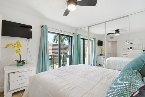 Touwnhouse à vendre à Palm Beach Gardens, Floride: 2 chambres, 148.27 m2 № 2421118 - photo 14