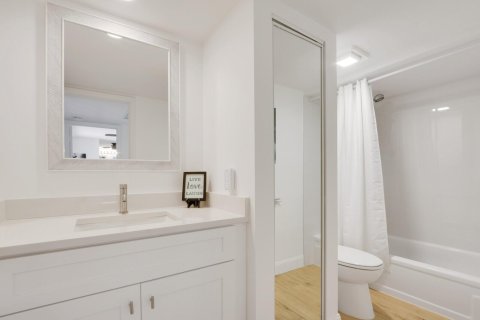 Touwnhouse à vendre à Palm Beach Gardens, Floride: 2 chambres, 148.27 m2 № 2421118 - photo 15