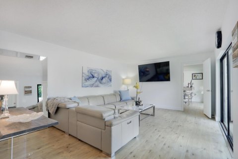 Touwnhouse à vendre à Palm Beach Gardens, Floride: 2 chambres, 148.27 m2 № 2421118 - photo 3