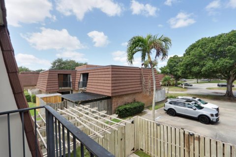 Touwnhouse à vendre à Palm Beach Gardens, Floride: 2 chambres, 148.27 m2 № 2421118 - photo 23