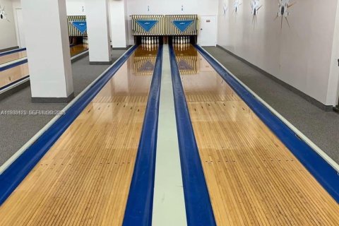 Condo in Lauderhill, Florida, 2 bedrooms  № 2035132 - photo 16