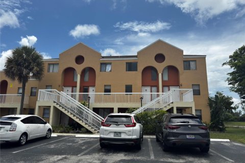 Condominio en venta en Fort Lauderdale, Florida, 2 dormitorios, 95.88 m2 № 2194516 - foto 3
