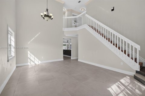 House in Weston, Florida 5 bedrooms, 229.1 sq.m. № 2409042 - photo 7