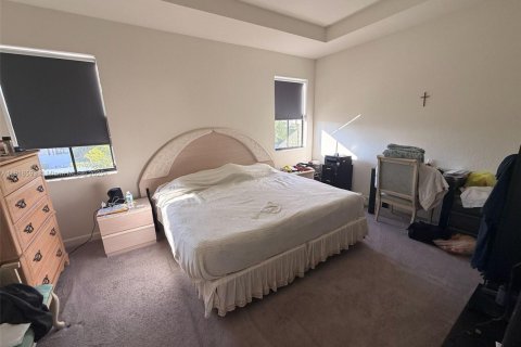 Townhouse in Hialeah, Florida 3 bedrooms, 158.68 sq.m. № 1974368 - photo 6