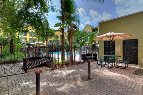 Condo in Tampa, Florida, 1 bedroom  № 1885601 - photo 16