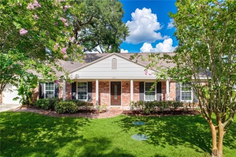 House in Tampa, Florida 3 bedrooms, 124.86 sq.m. № 2208975