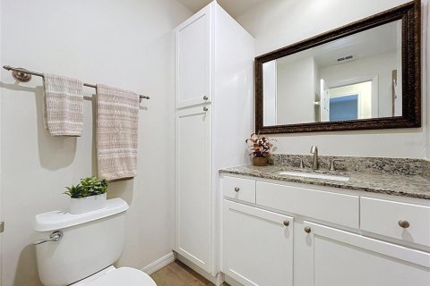 House in Tampa, Florida 3 bedrooms, 124.86 sq.m. № 2208975 - photo 24