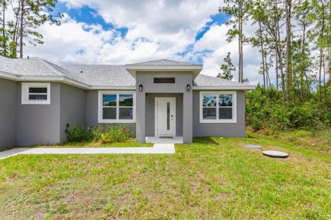 House in Palm Bay, Florida 4 bedrooms, 185.8 sq.m. № 1918555 - photo 2