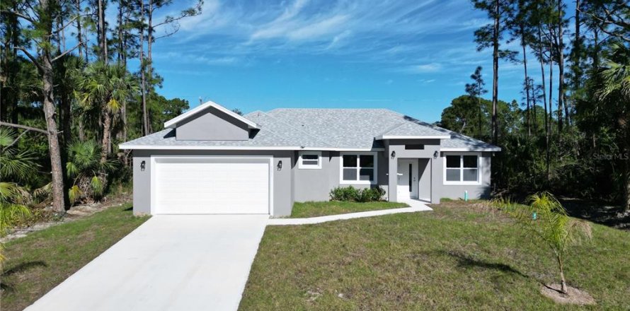 House in Palm Bay, Florida 4 bedrooms, 185.8 sq.m. № 1918555
