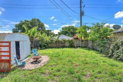 Propiedad comercial en venta en Hollywood, Florida, 136.38 m2 № 2014665 - foto 6