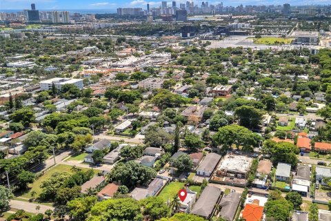 Propiedad comercial en venta en Hollywood, Florida, 136.38 m2 № 2014665 - foto 9