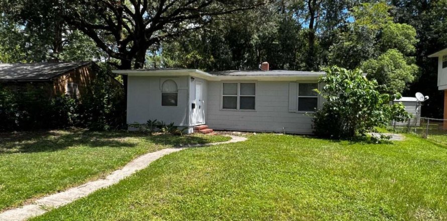 House in Jacksonville, Florida 3 bedrooms, 81.29 sq.m. № 776410