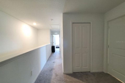 Touwnhouse à louer à San Antonio, Floride: 3 chambres, 166.02 m2 № 2167093 - photo 17