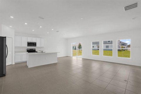 Villa ou maison à louer à Kissimmee, Floride: 4 chambres, 179.86 m2 № 2104689 - photo 8
