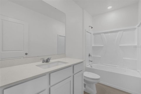 Villa ou maison à louer à Kissimmee, Floride: 4 chambres, 179.86 m2 № 2104689 - photo 25