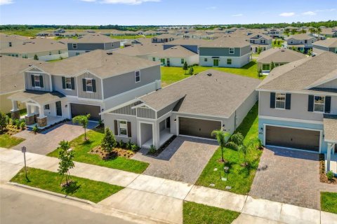 Villa ou maison à louer à Kissimmee, Floride: 4 chambres, 179.86 m2 № 2104689 - photo 3