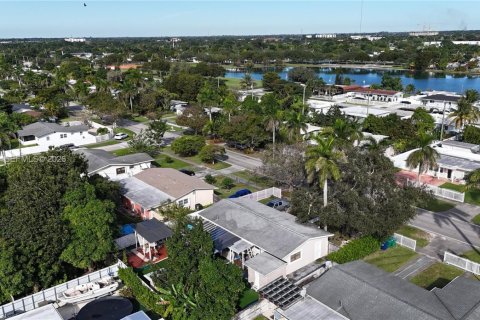 Villa ou maison à vendre à Homestead, Floride: 4 chambres, 138.33 m2 № 2059688 - photo 7