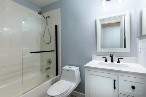 Townhouse in Altamonte Springs, Florida 3 bedrooms, 177.81 sq.m. № 1888559 - photo 21