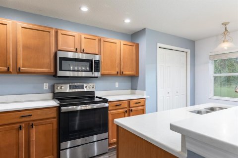 Townhouse in Altamonte Springs, Florida 3 bedrooms, 177.81 sq.m. № 1888559 - photo 9