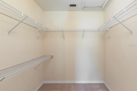 Townhouse in Altamonte Springs, Florida 3 bedrooms, 177.81 sq.m. № 1888559 - photo 16