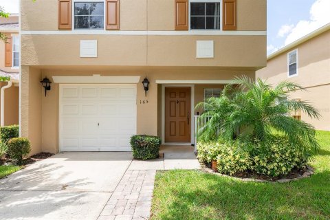 Townhouse in Altamonte Springs, Florida 3 bedrooms, 177.81 sq.m. № 1888559 - photo 2
