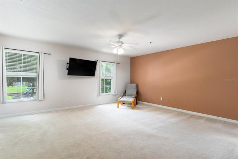Townhouse in Altamonte Springs, Florida 3 bedrooms, 177.81 sq.m. № 1888559 - photo 13