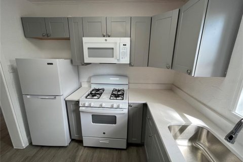 Снять в аренду квартиру в Нью-Смирна-Бич, Флорида 1 спальня, 74.32м2, № 2093635 - фото 4