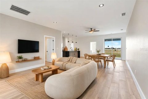 Villa ou maison à vendre à Placida, Floride: 4 chambres, 154.68 m2 № 2329315 - photo 8