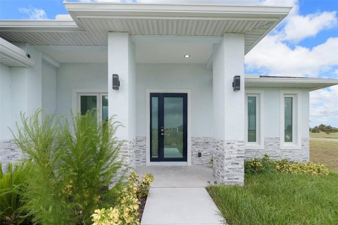 Villa ou maison à vendre à Placida, Floride: 4 chambres, 154.68 m2 № 2329315 - photo 4