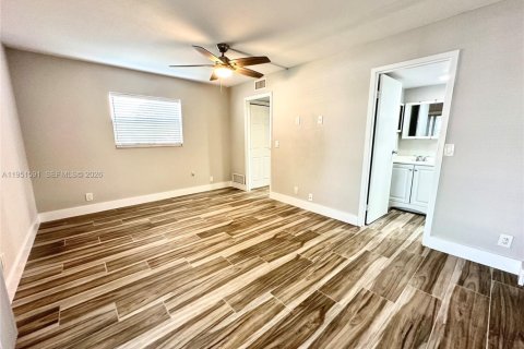 Condo in Delray Beach, Florida, 1 bedroom  № 2009466 - photo 13