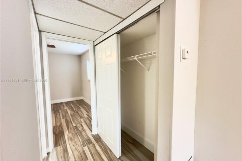 Condo in Delray Beach, Florida, 1 bedroom  № 2009466 - photo 5