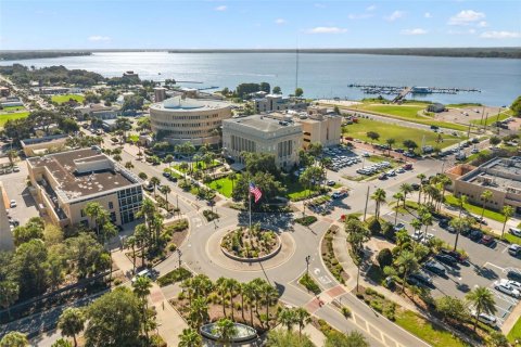 Commercial property in Tavares, Florida 224.08 sq.m. № 2379840 - photo 26
