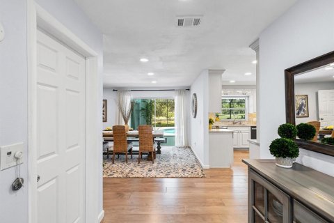 House in Dunedin, Florida 3 bedrooms, 162.76 sq.m. № 2227023 - photo 11