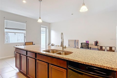 Touwnhouse à louer à Odessa, Floride: 3 chambres, 164.62 m2 № 1805211 - photo 11