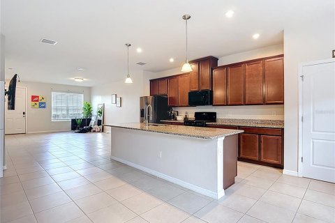 Touwnhouse à louer à Odessa, Floride: 3 chambres, 164.62 m2 № 1805211 - photo 7