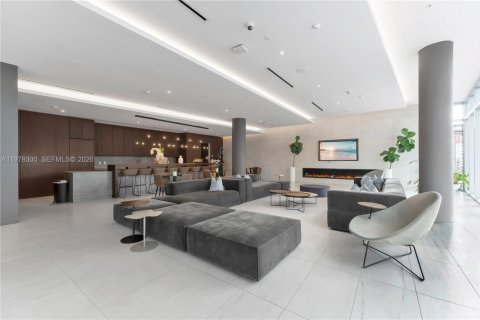 Condo in Miami, Florida, 1 bedroom  № 2079634 - photo 26
