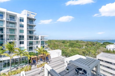 Condo in Miami, Florida, 1 bedroom  № 2079634 - photo 14