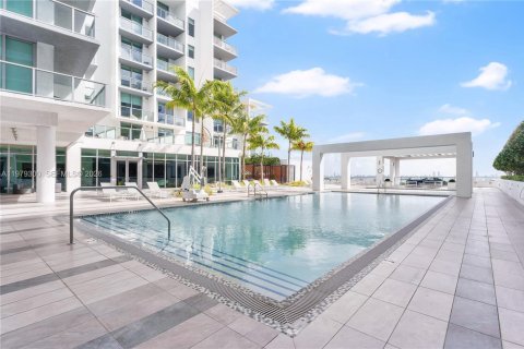 Condo in Miami, Florida, 1 bedroom  № 2079634 - photo 19
